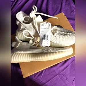 Yeezy Boost 350 V2, BONE, Mens 6.5/Womens 8, Pristine condition, see description